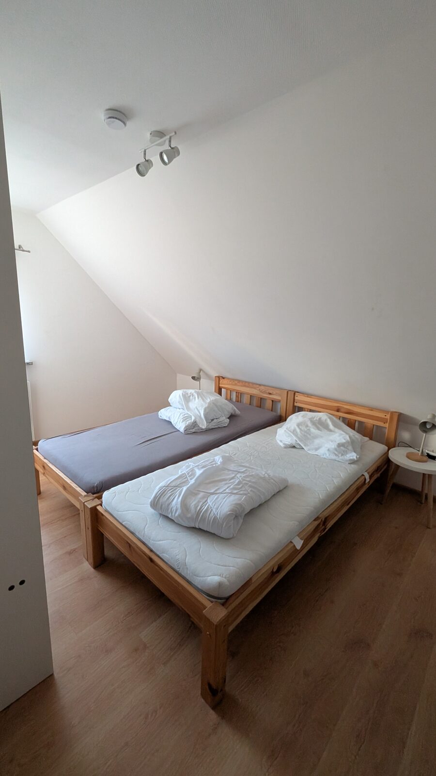 Schlafzimmer 2 mit zwei Einzelbetten